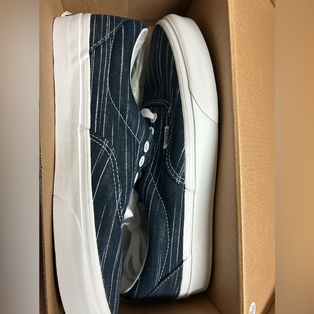 Vans Blue shoes size 8 Mens/ Size 9.5 Women's